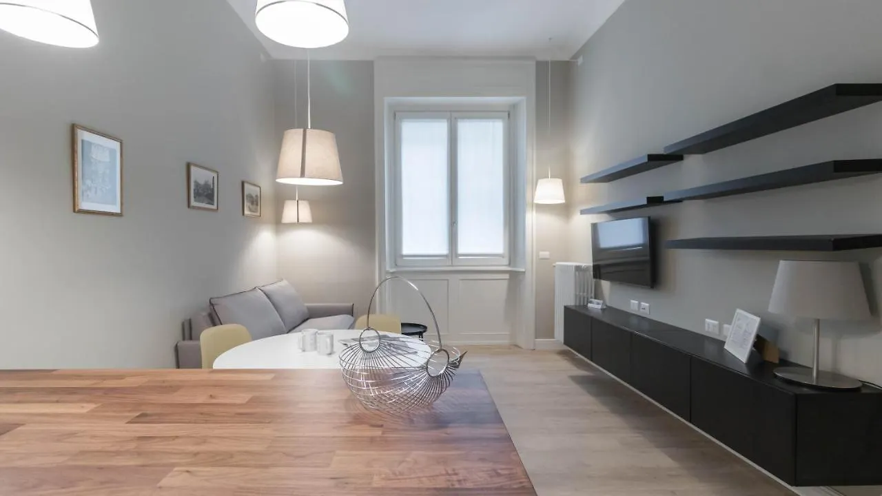 Apartamento Italianway - Porta Nuova 6 Milán 0*,  Italia